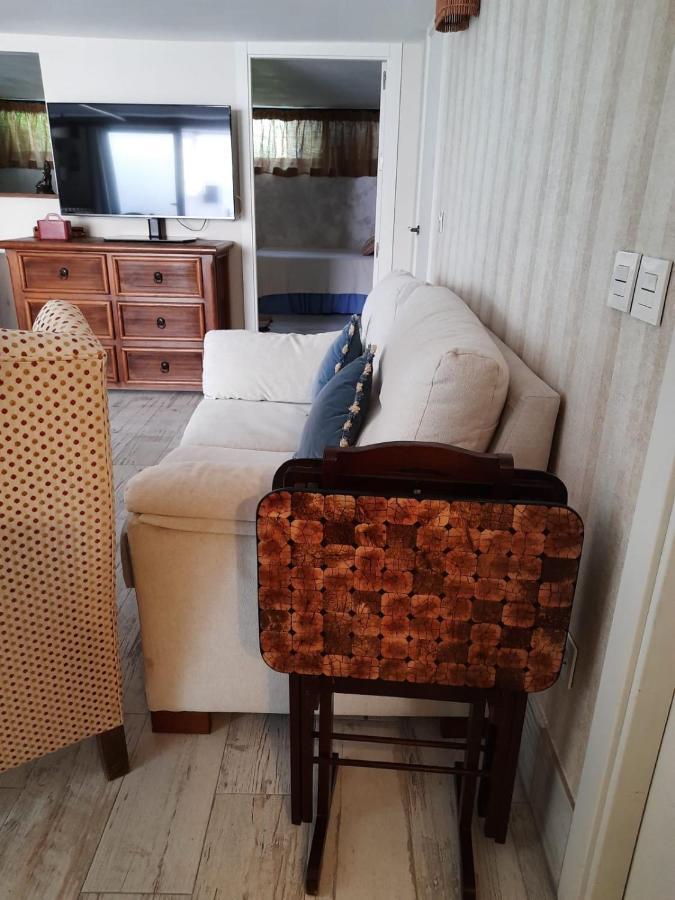 Un Apartamento Vacacional Con Detalles De Un Hogar Mairena del Aljarafe Luaran gambar